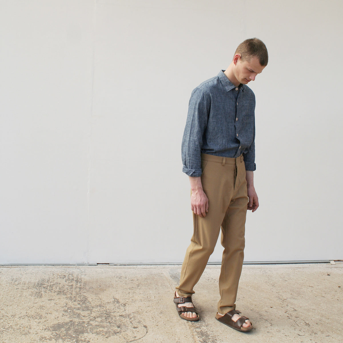 Straight trousers in tan cotton canvas
