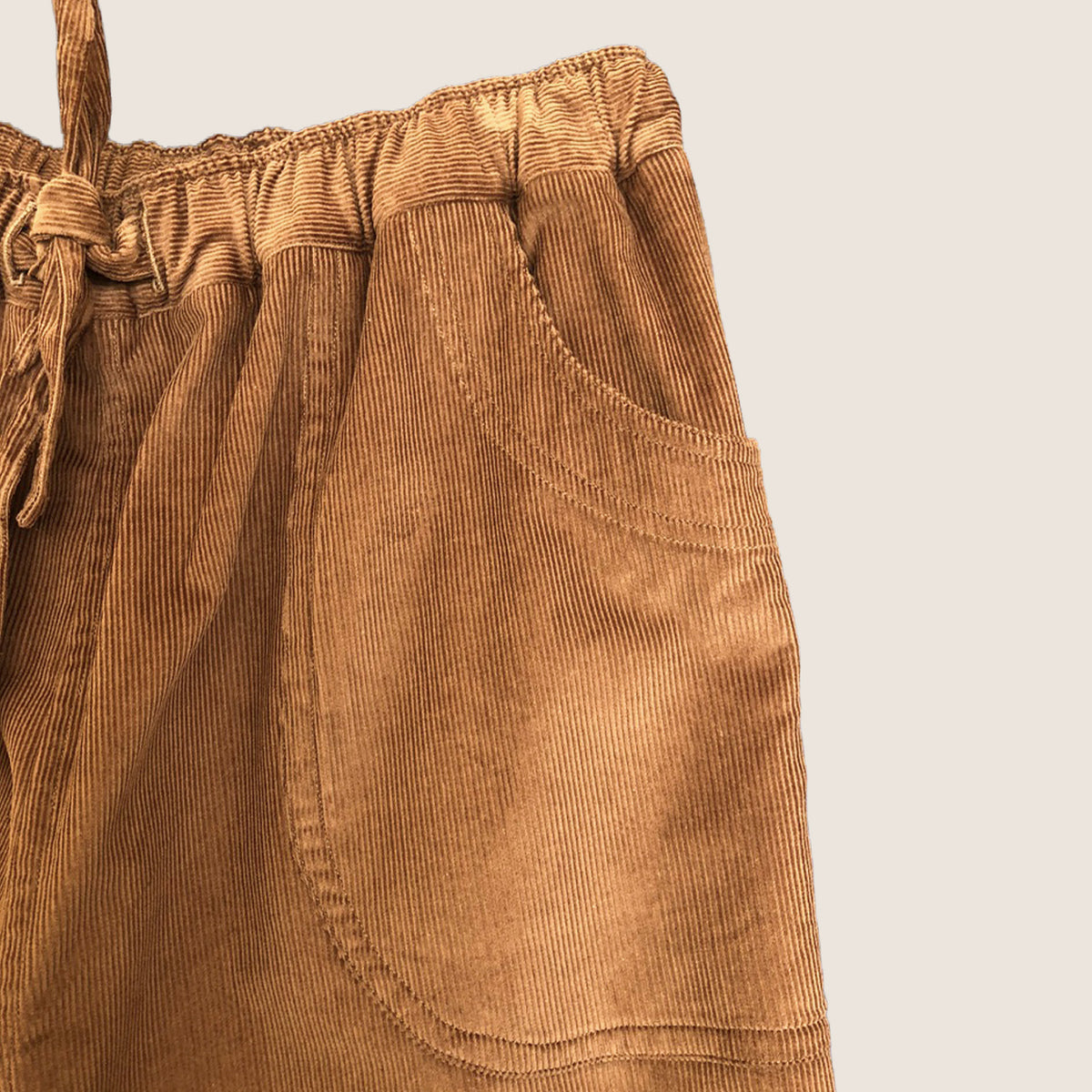 Everyday trouser in soft chestnut cord