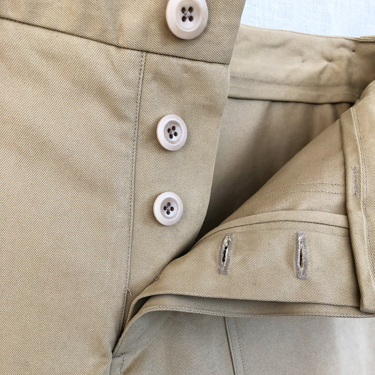 Chore trousers in tan cotton twill