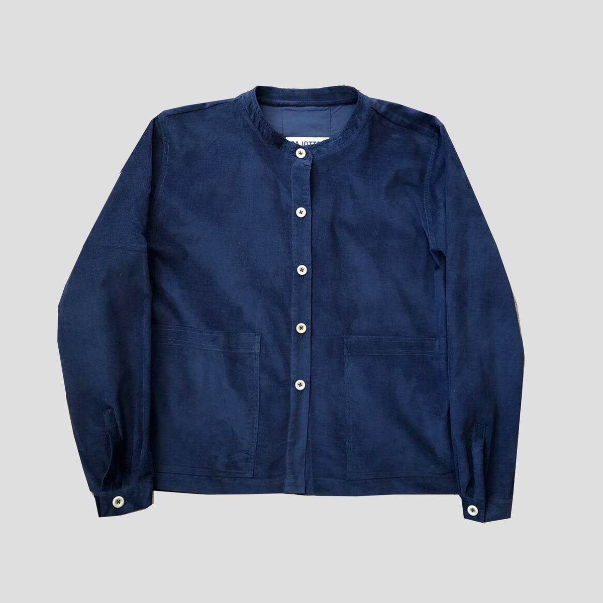 Pocketed overshirt in soft cord navy