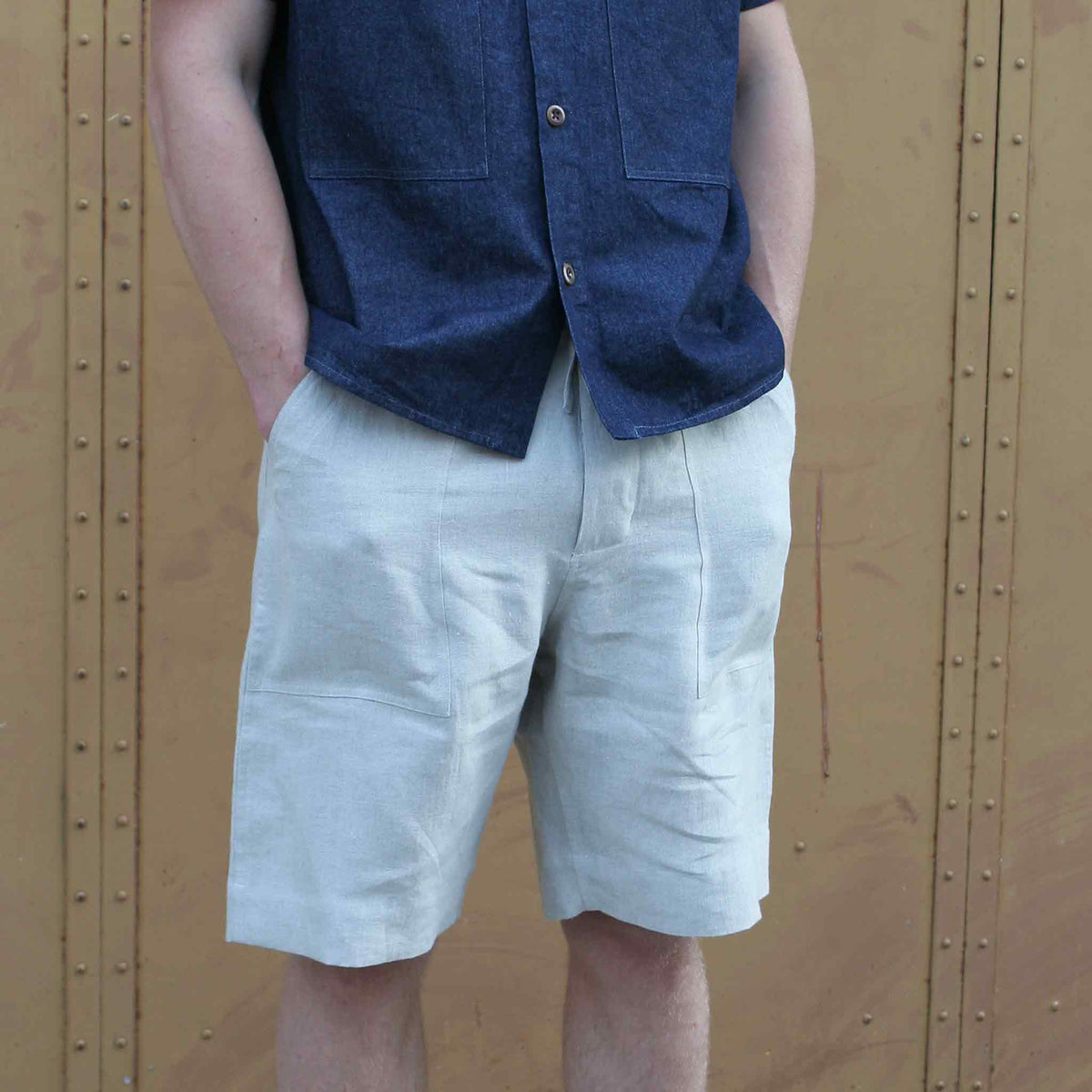 Shorts in oatmeal linen