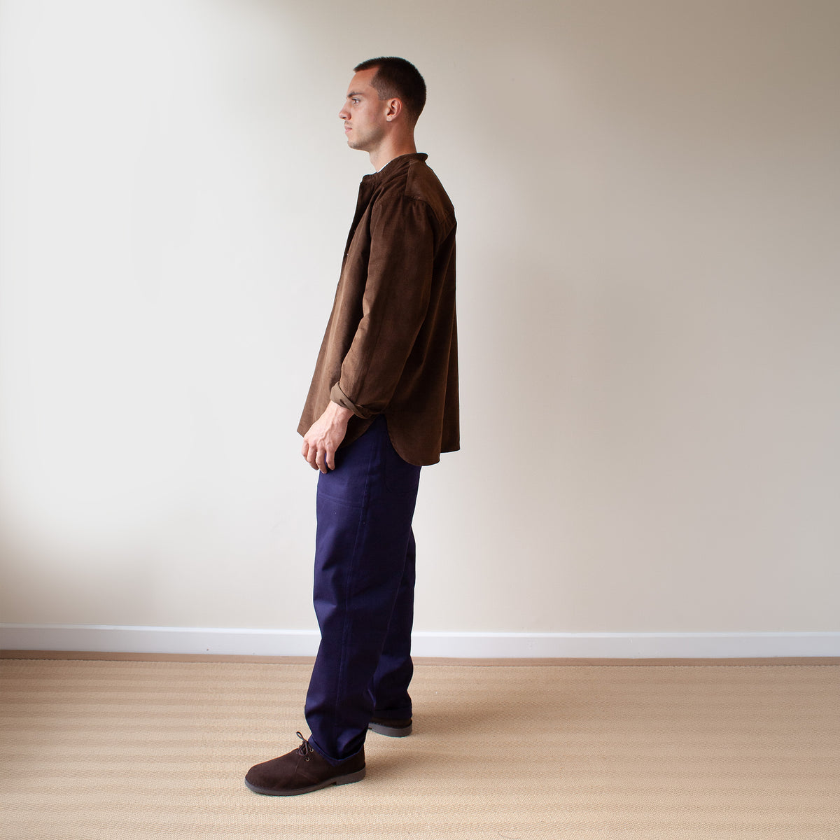 Yard shirt in a chocolate cotton cord