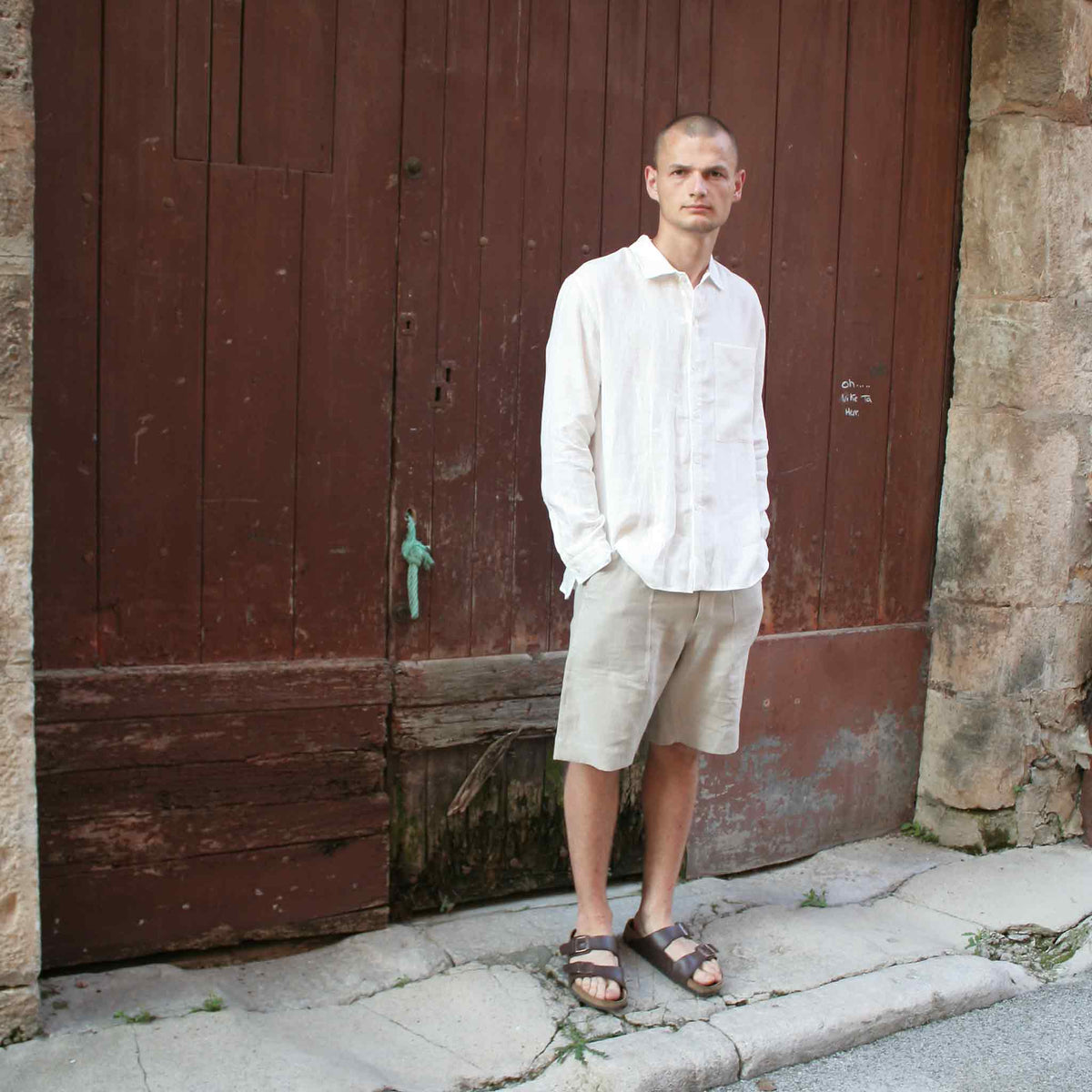 Shorts in oatmeal linen